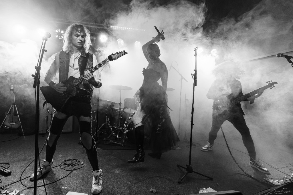 WormRose Stage Smoke